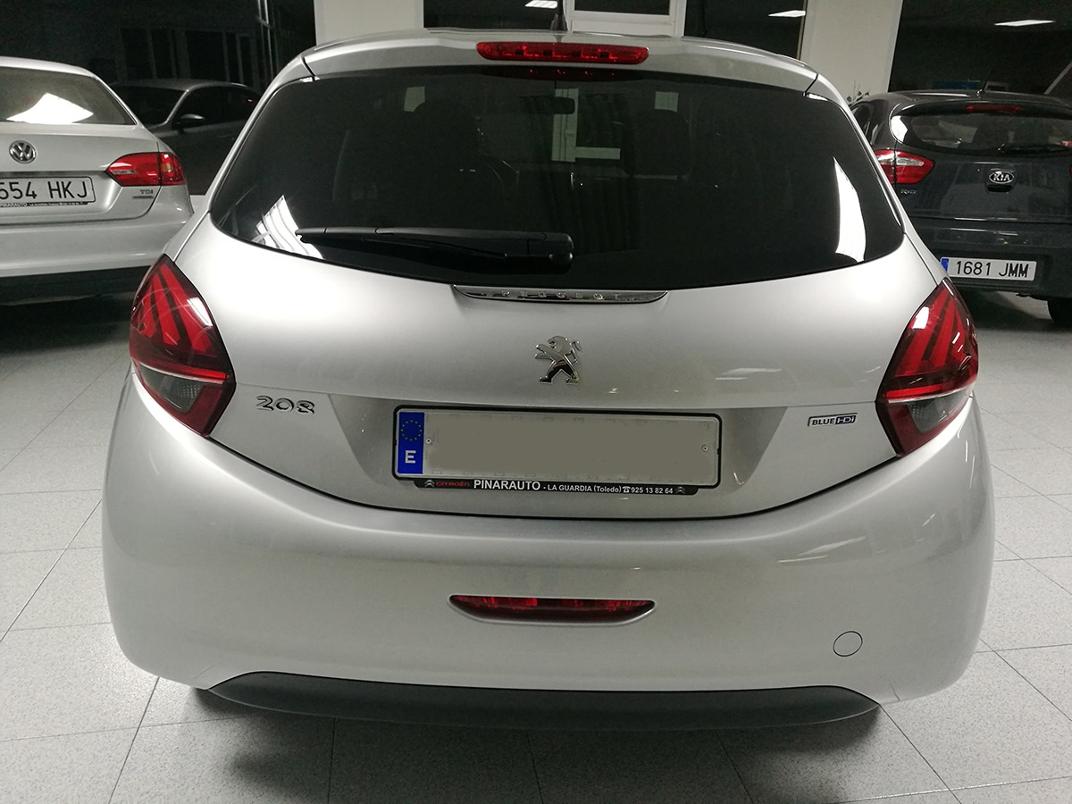 Peugeot 208 1.6 BlueHDI  - GRÚAS Y TALLERES SAN ANTÓN PINARAUTO